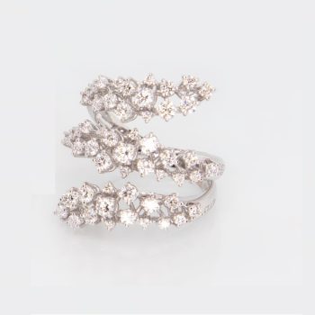Anello "onda" oro bianco e diamanti