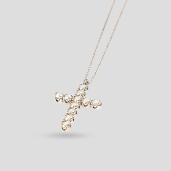 Croce con catenina in oro bianco e diamanti